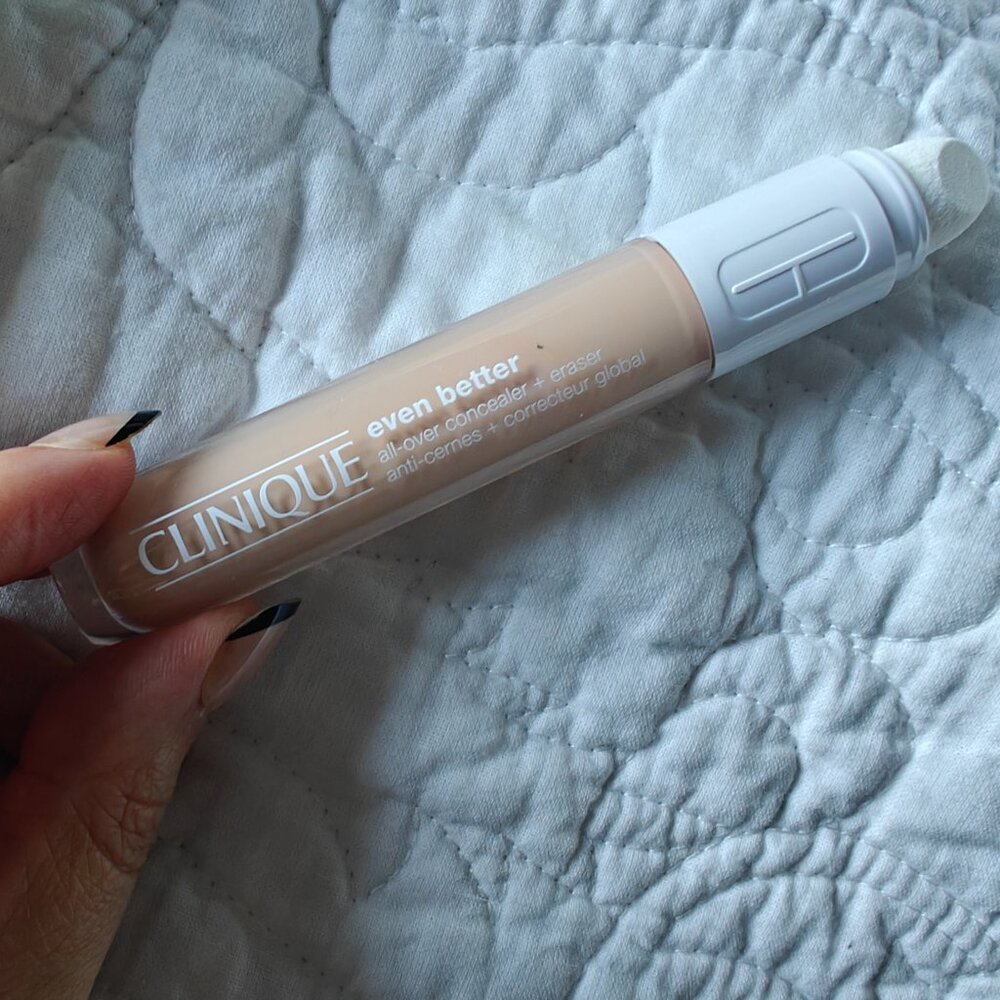 Clinique Even Better all-over concealer